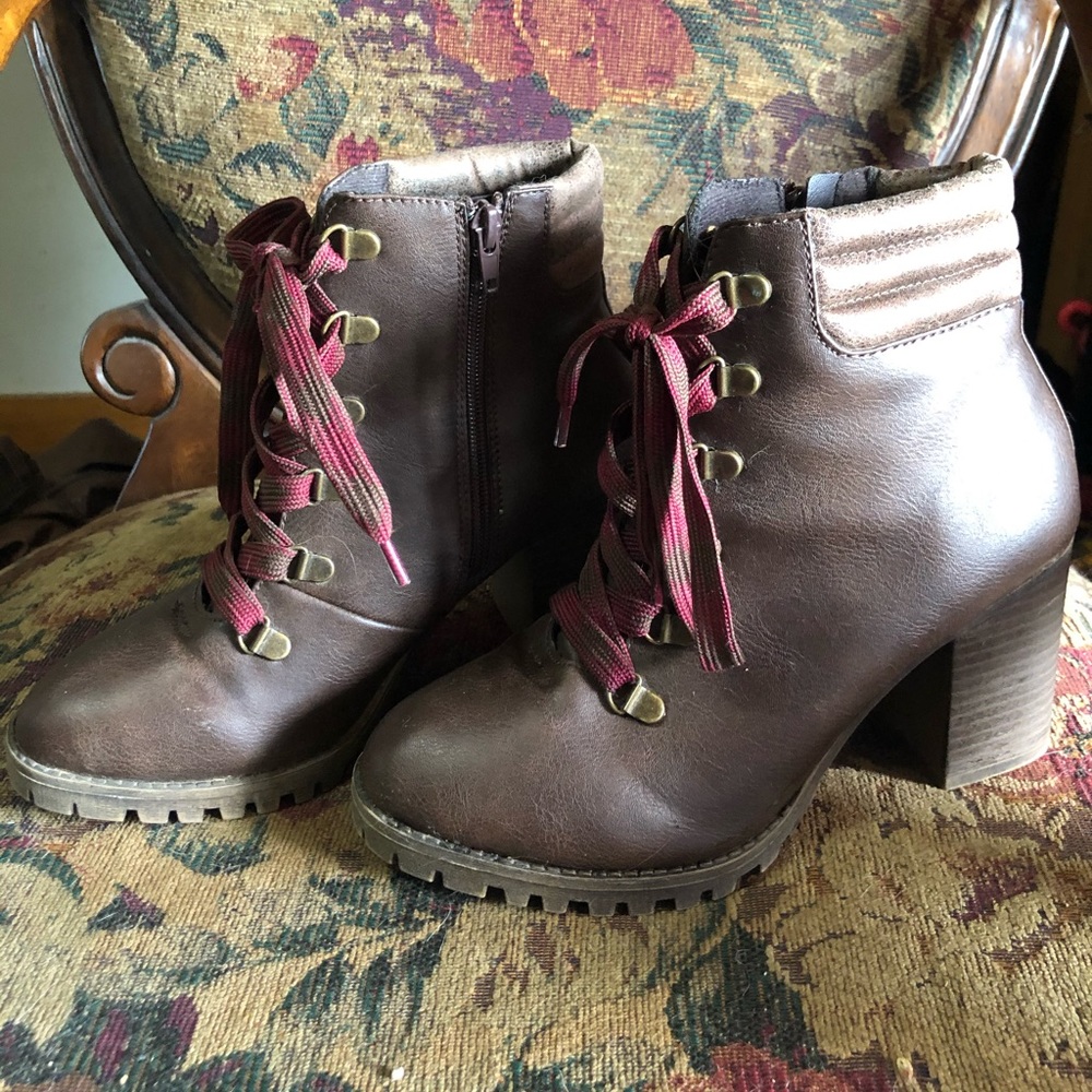 Maurices brown leather heeled boots